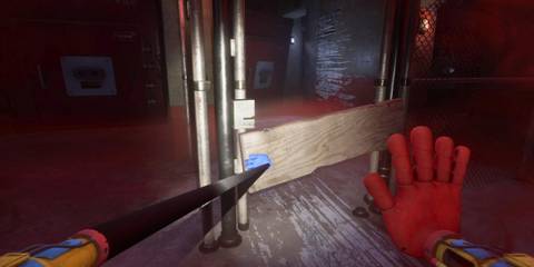 Breaking the Boards to Enter the Other Side of the Red Prison Poppy Playtime Chapter 4