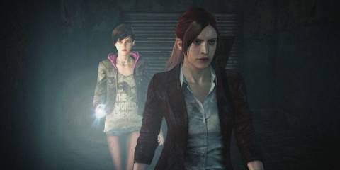 Clarie and Moira walking together in Resident Evil: Revelations 2