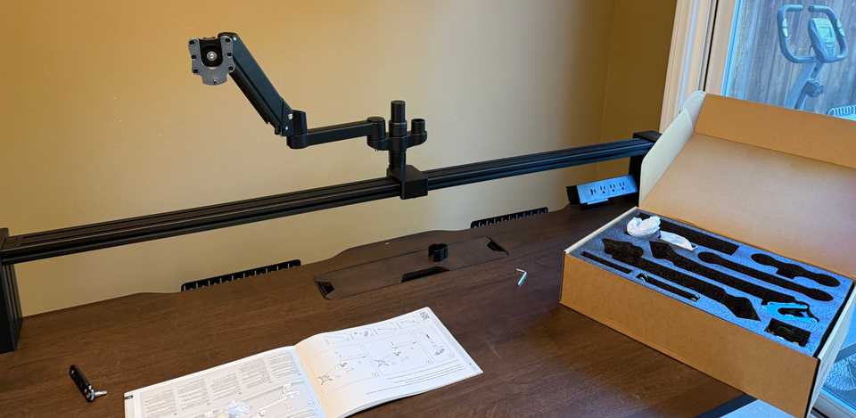 monitor mount for corsair gaming desk