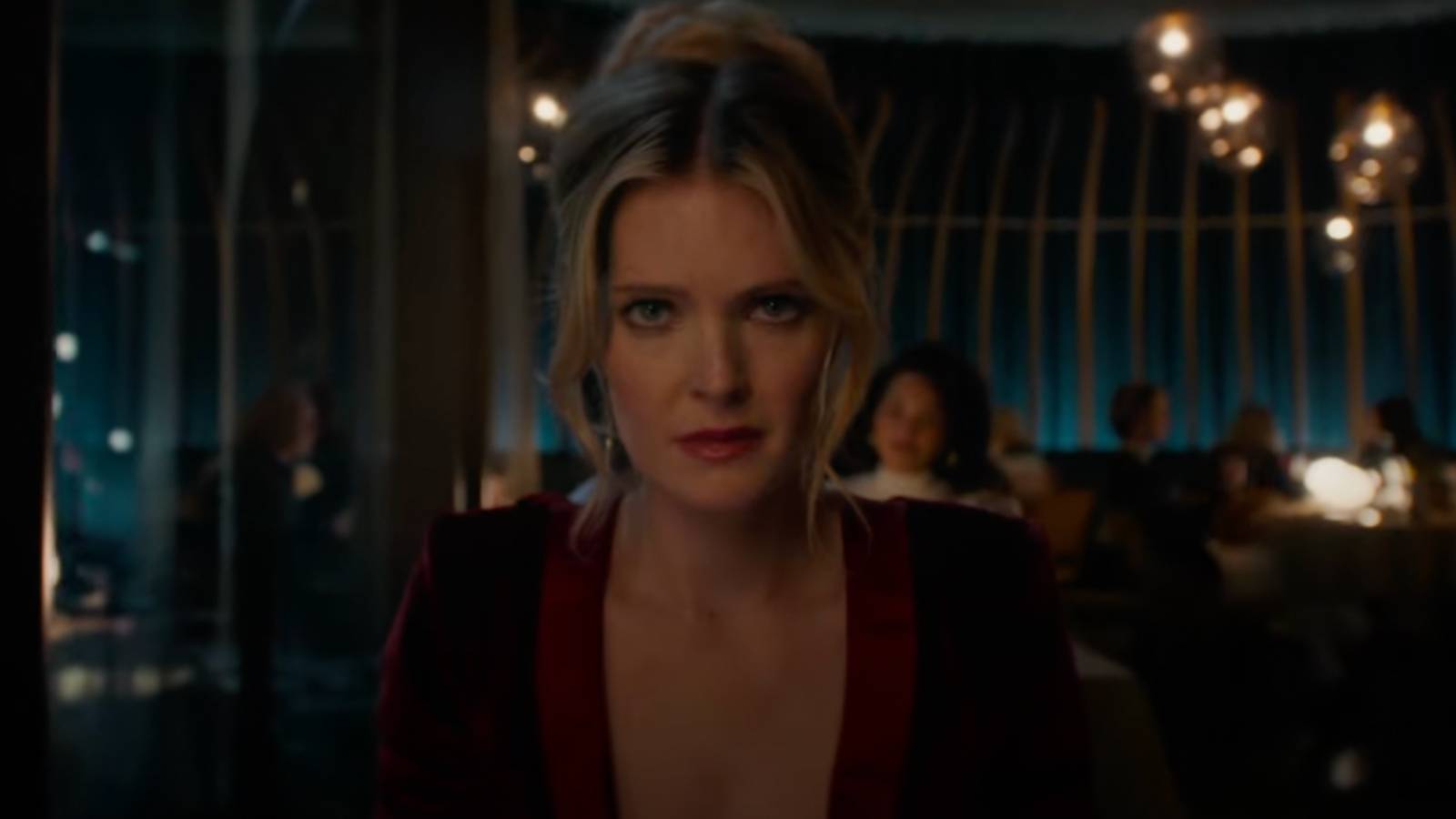 Violet (Meghann Fahy) in Drop