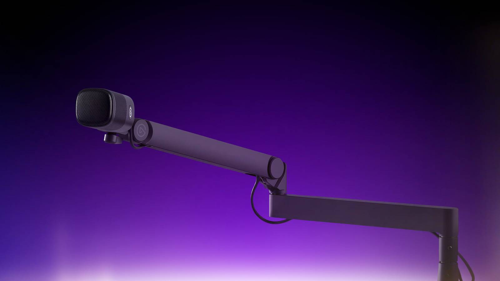 elgato microphone with wave link attached