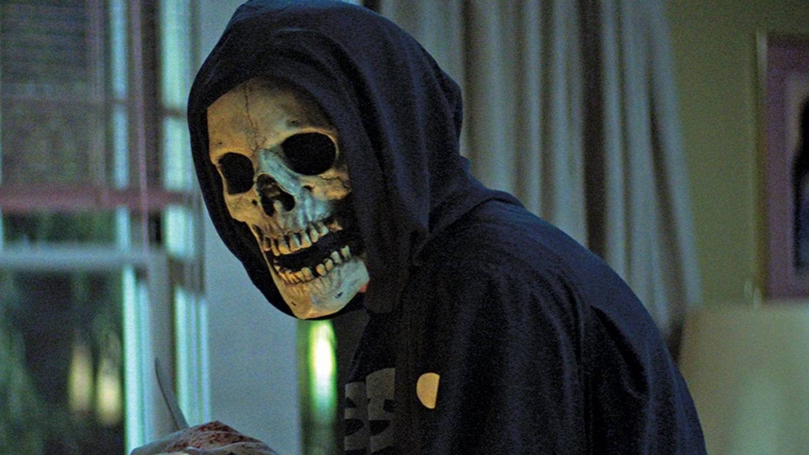 The killer in a skull mask in Fear Street