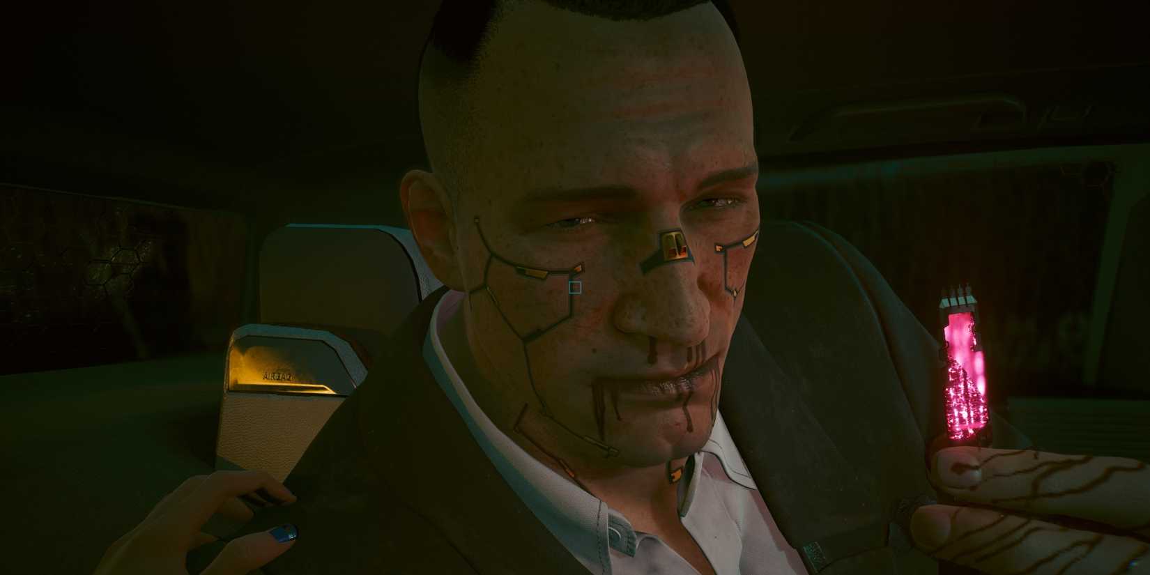 jackie gives v the relic before his death