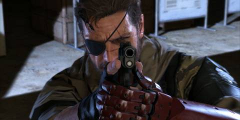 Snake aiming a gun in Metal Gear Solid 5: The Phantom Pain