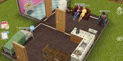 The Sims FreePlay Gameplay