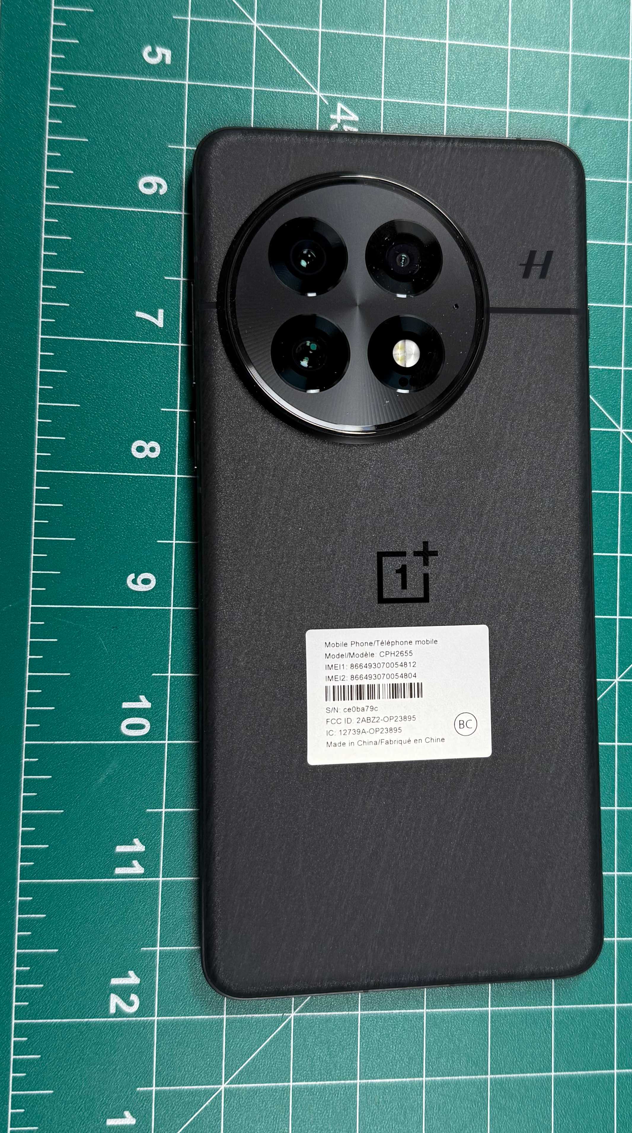 Oneplus 13 Back OnePlus 13 Phone Review