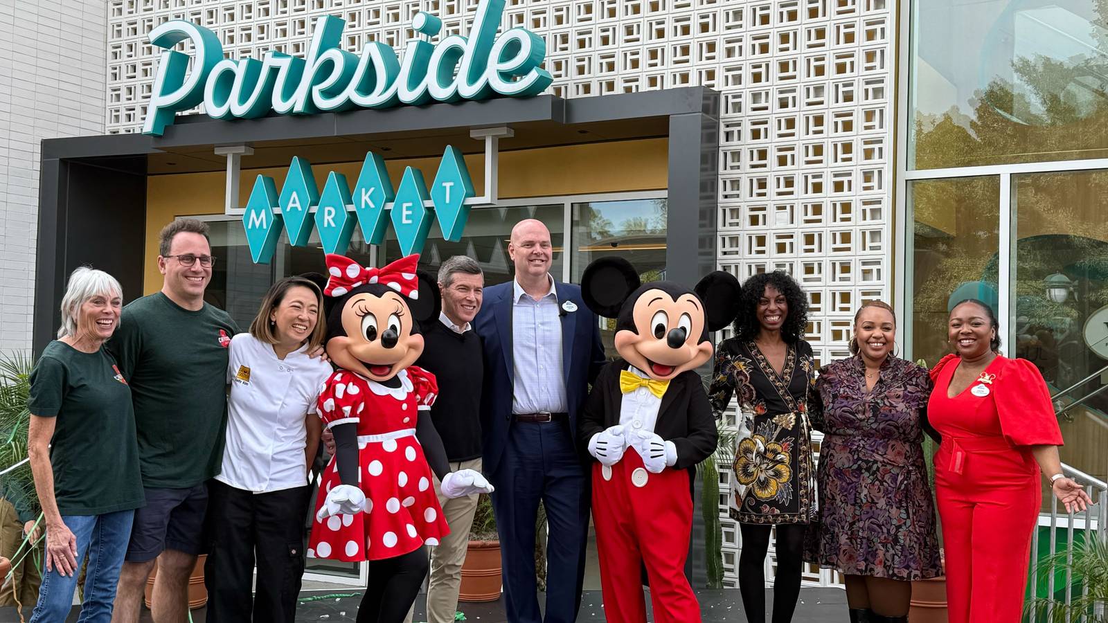 Disneyland Opens New Food and Treat Options in Downtown Disney