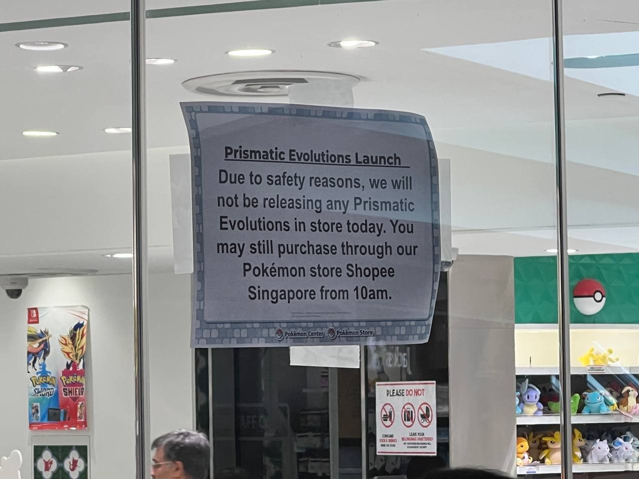 Pokemon TCG In-Store Sales Canceled Due to Massive Crowd
