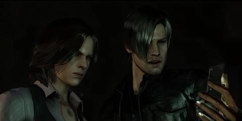 leon and helena looking at a phone