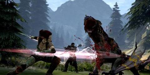 Tallis attacking a Wyvern in Dragon Age 2