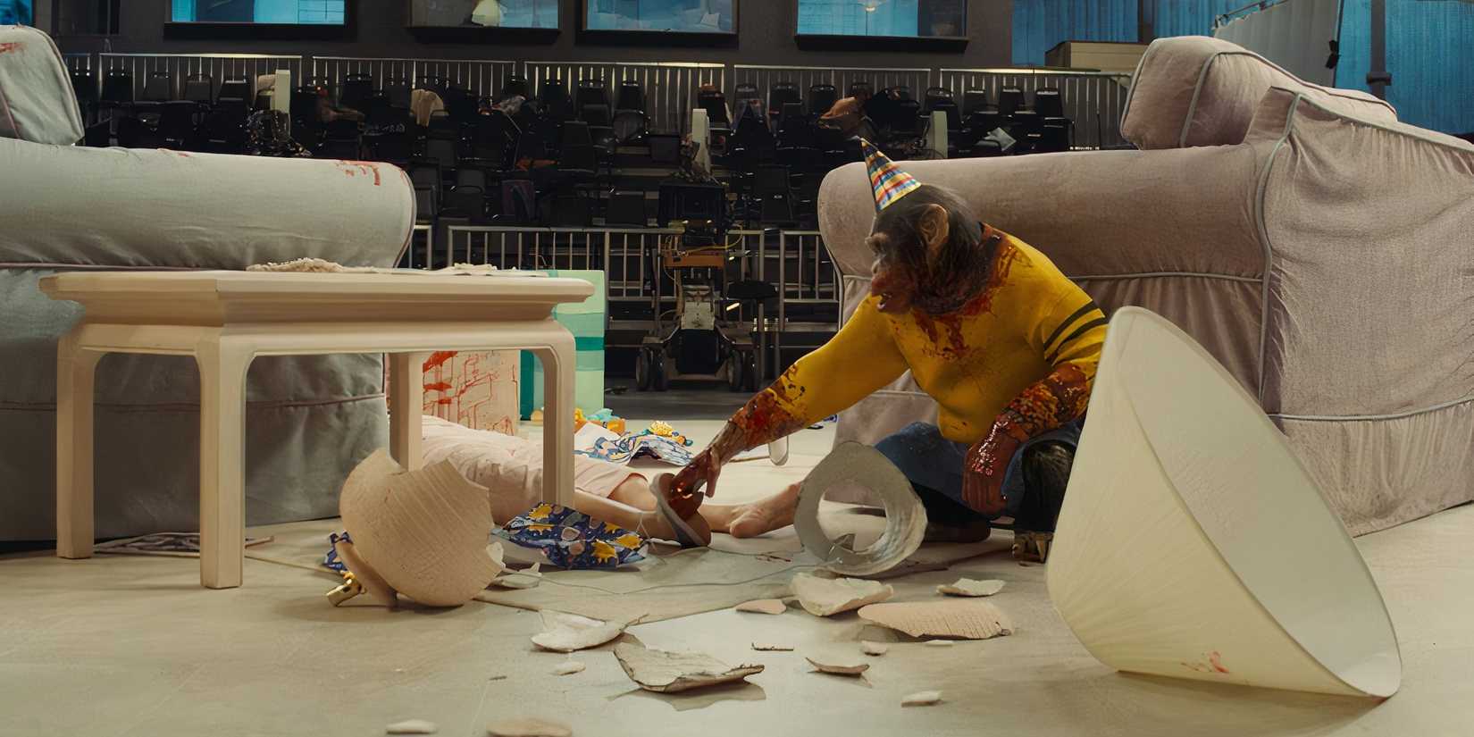 Gordy smashing a vase in Nope