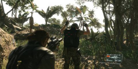 Holding up an enemy in Metal Gear Solid 5 The Phantom Pain