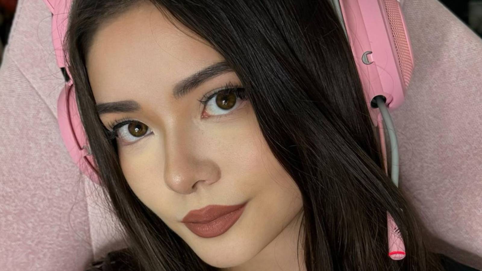 Twitch Streamer itsKatchii Banned After Controversial Gesture Sparks Backlash