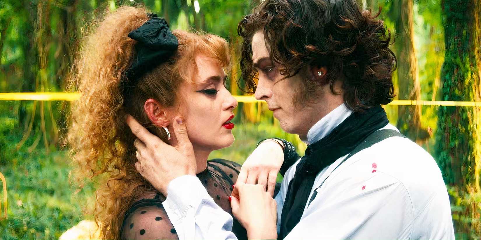 Lisa and The Creature in Lisa Frankenstein