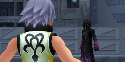 Riku confronts the Anti Black Coat.