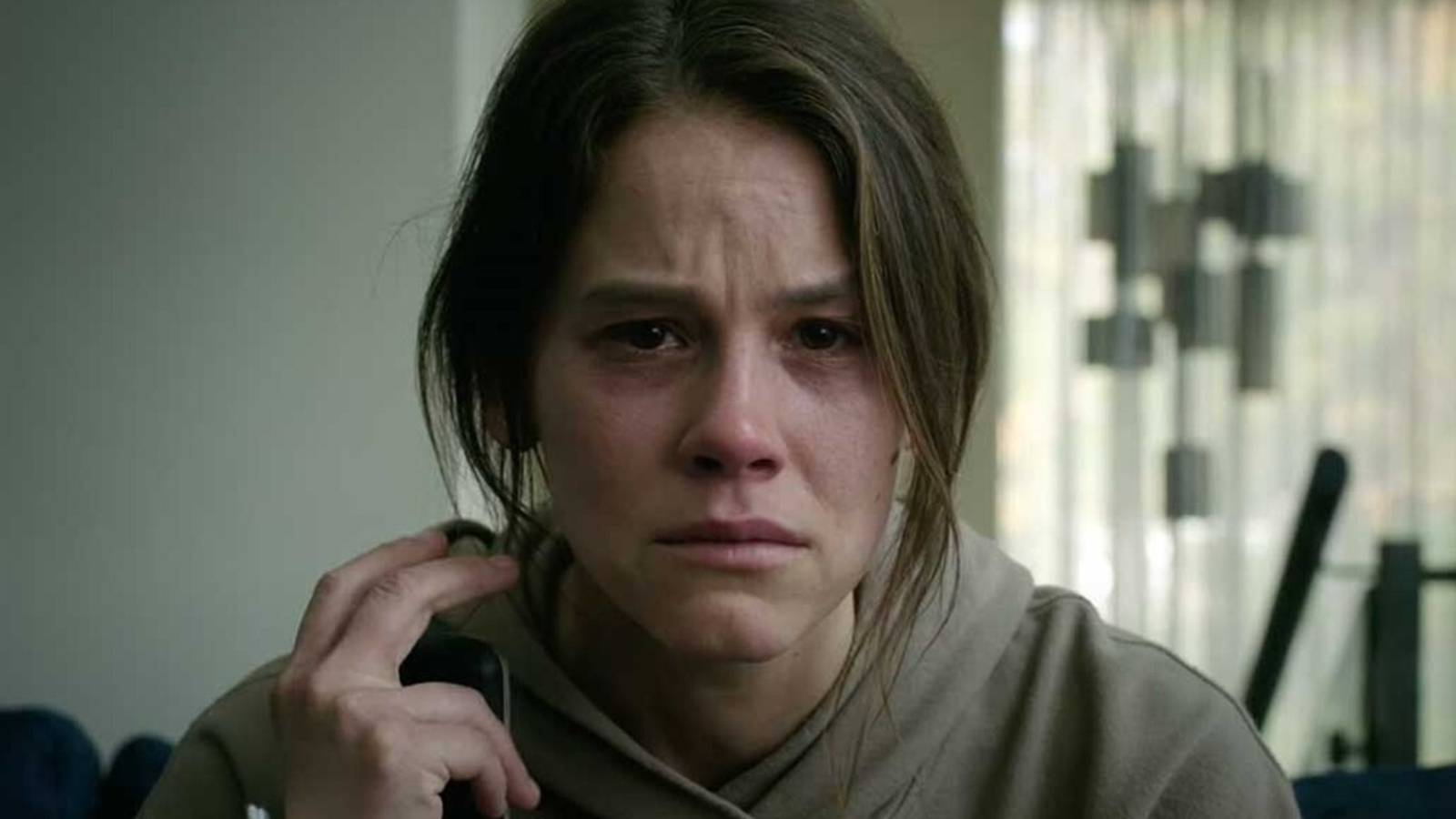 Rose Cotter (Sosie Bacon) in Smile