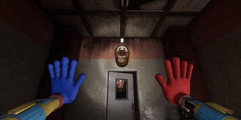 the player looking at filled slot on top of the door in poppy playtime chapter 4