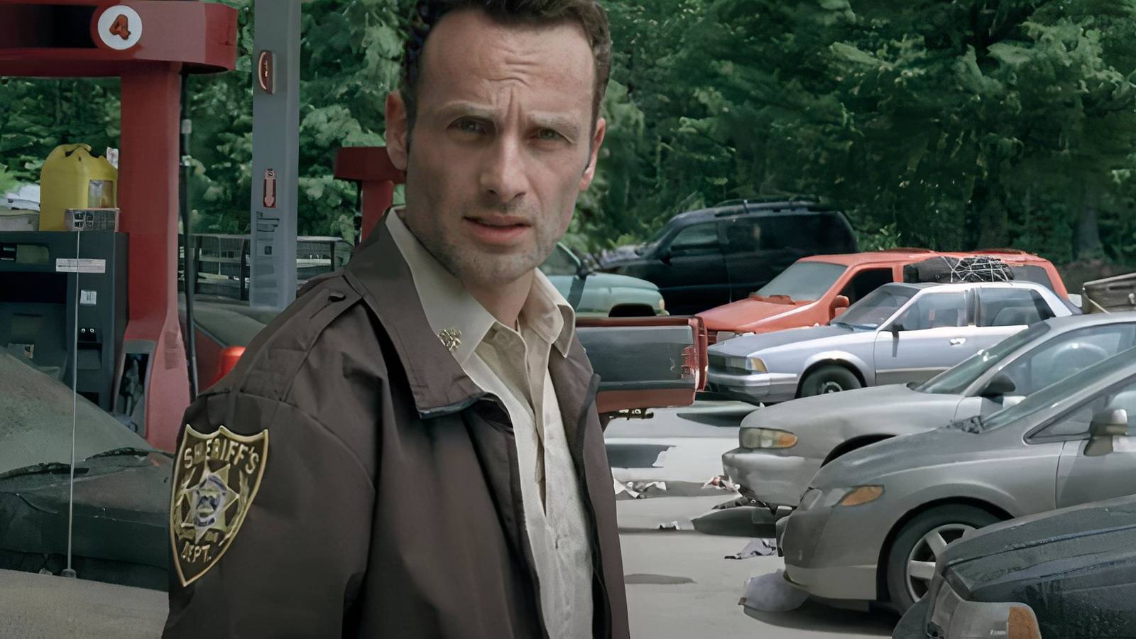 rick in the walking dead pilot episode gas station 