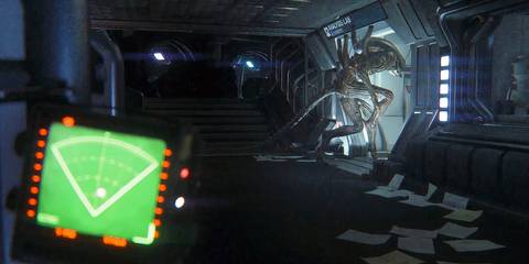 Ripley using her motion tracker while the Xenomorph stalks the halls in Alien: Isolation