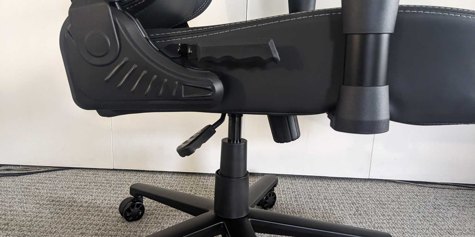 AndaSeat Novis Adjustments