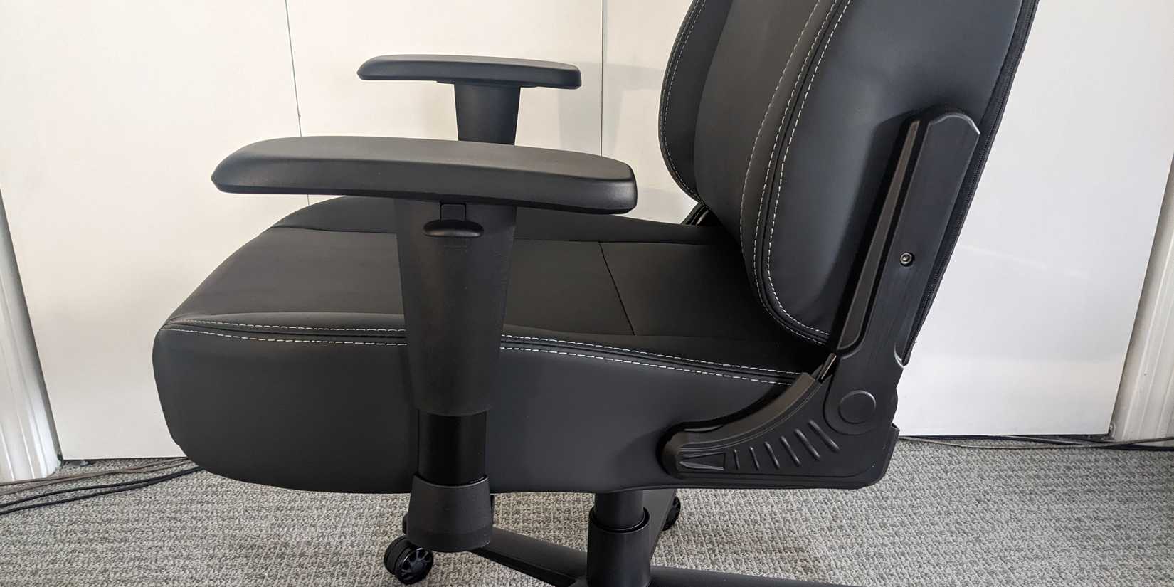 AndaSeat Novis Side Shot