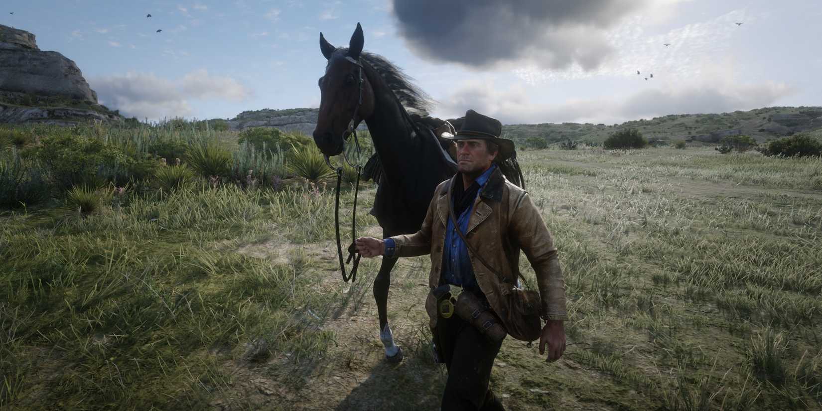 arthur leads his horse
