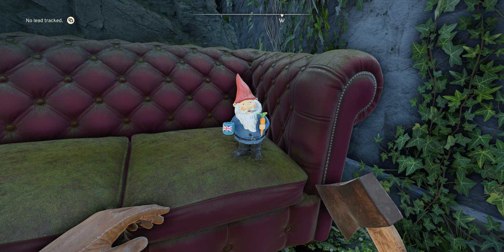 Gnomo 13: Sofá do Mereview Hotel