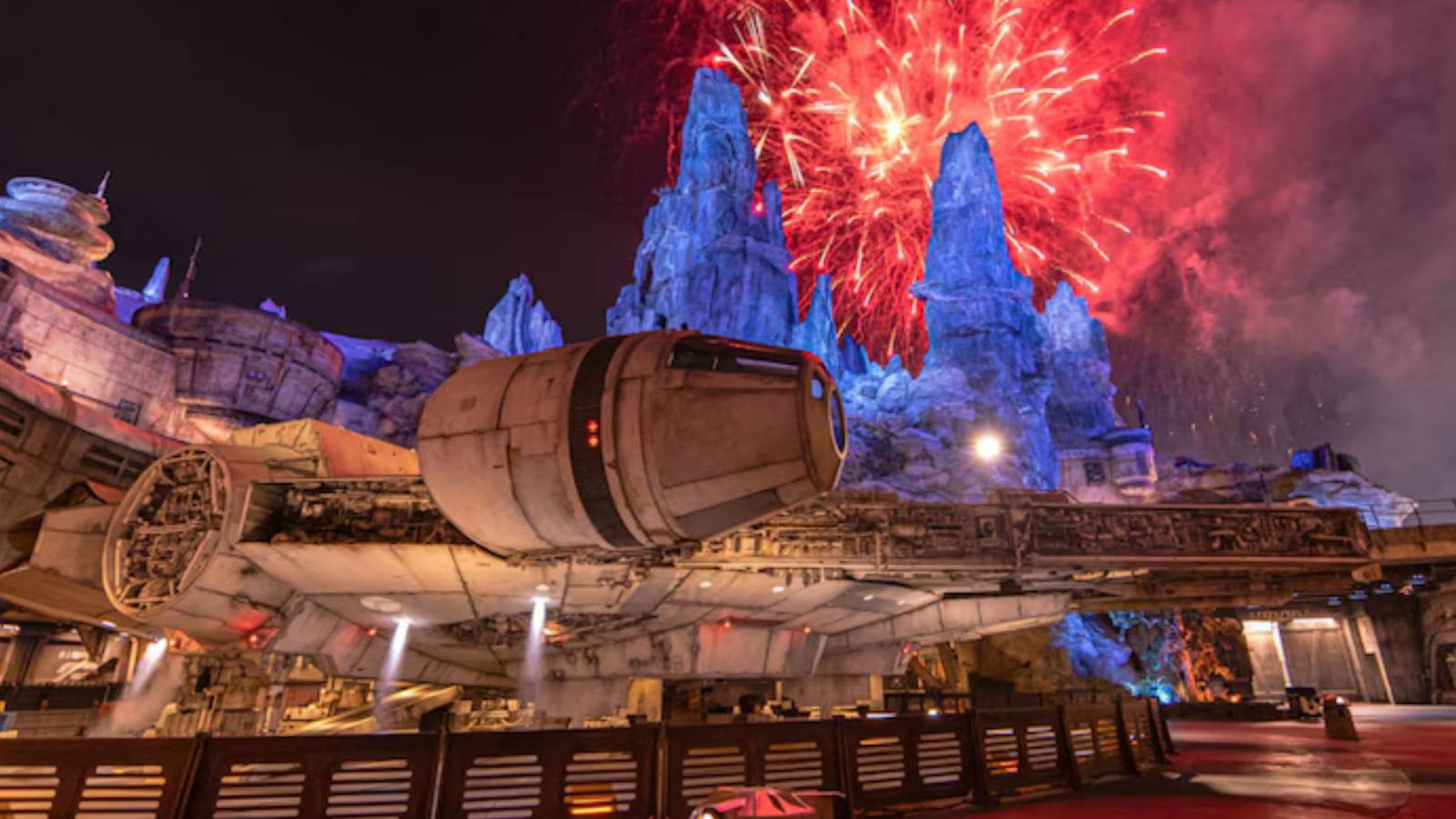 Disneyland Season of the Force Reveals New Food Items, Collectible Popcorn Bucket