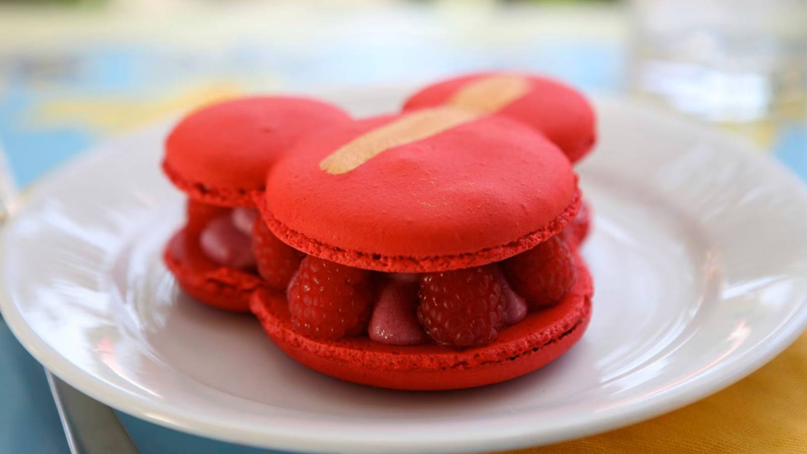 Disneyland’s Jolly Holiday Bakery Café Gets a Menu Makeover Before Reopening 