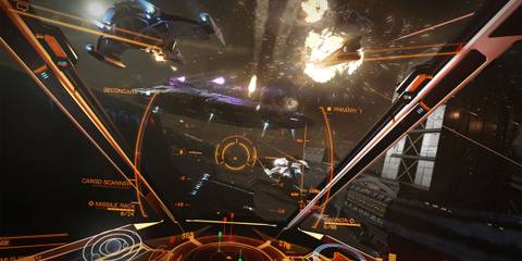 Elite Dangerous attacking a ship