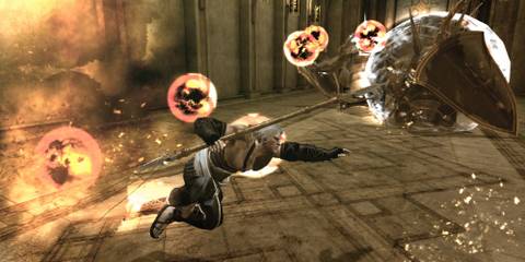 Fighting a boss in Nier Gestalt