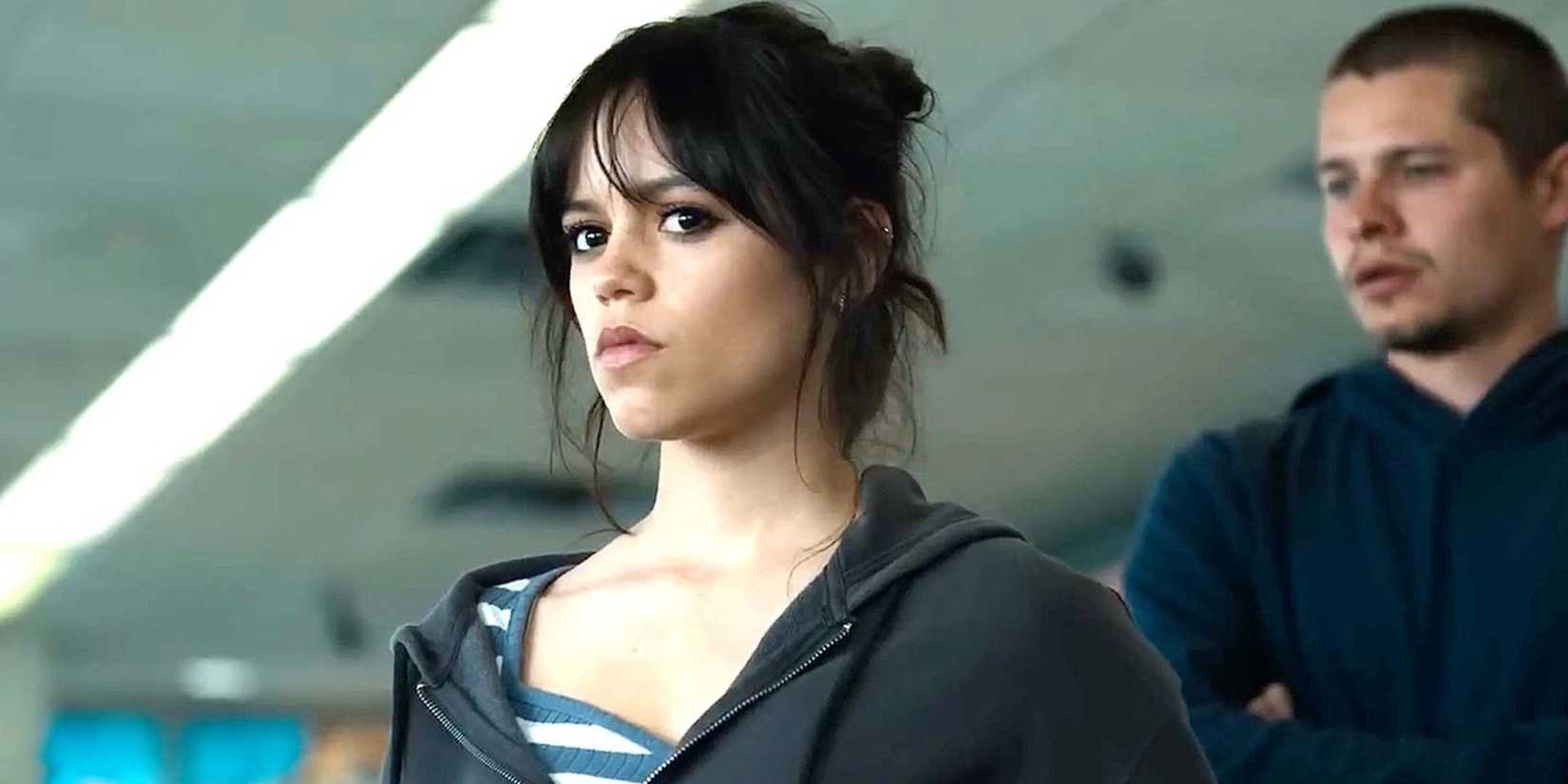 Mabel (Jenna Ortega) in Finestkind