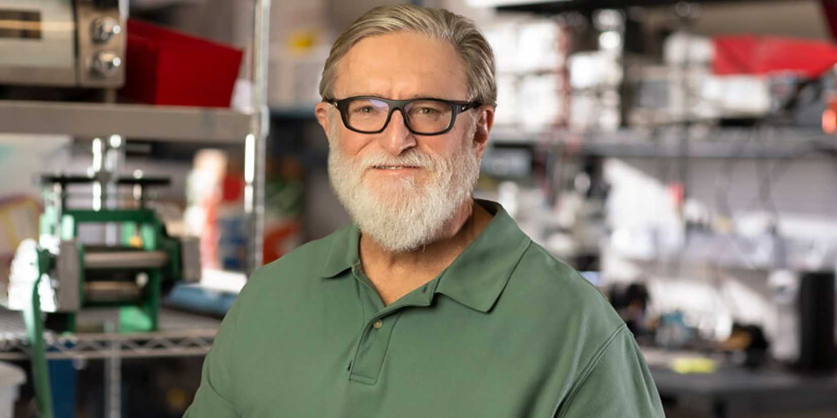 Gabe Newell Reveals He Gets Flamed Playing Valve Game