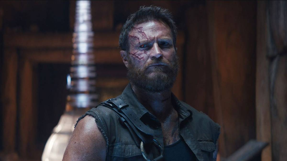 Josh-Lawson-as-Kano-in-2021s-Mortal-Kombat Cropped