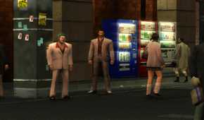 Kazuma Kiryu standing in the street in Yakuza
