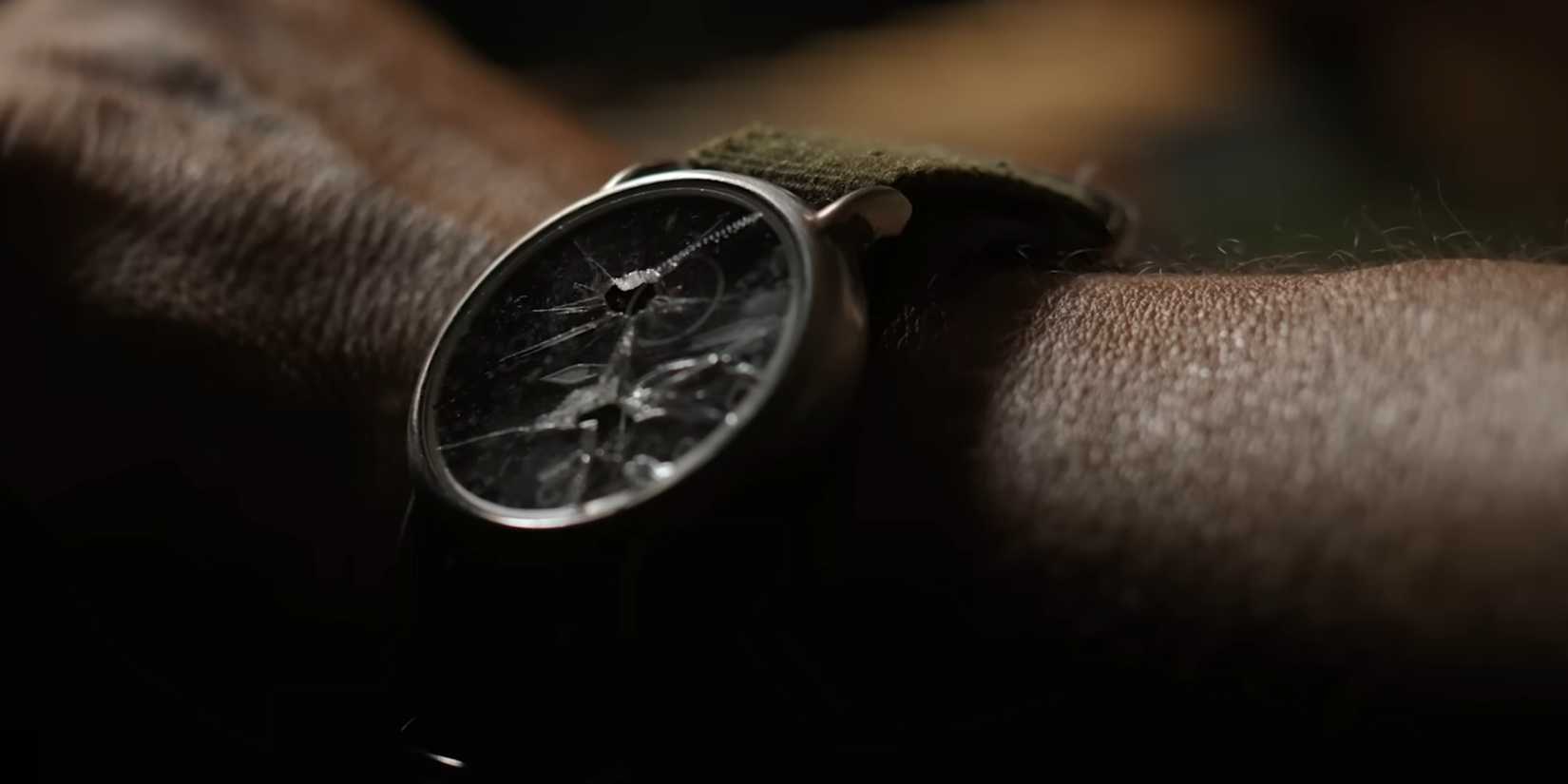 The Last of us show joel's watch 