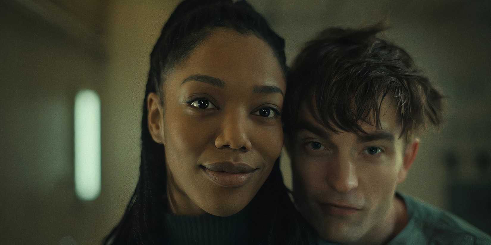 Nasha and Mickey 17 in Mickey 17