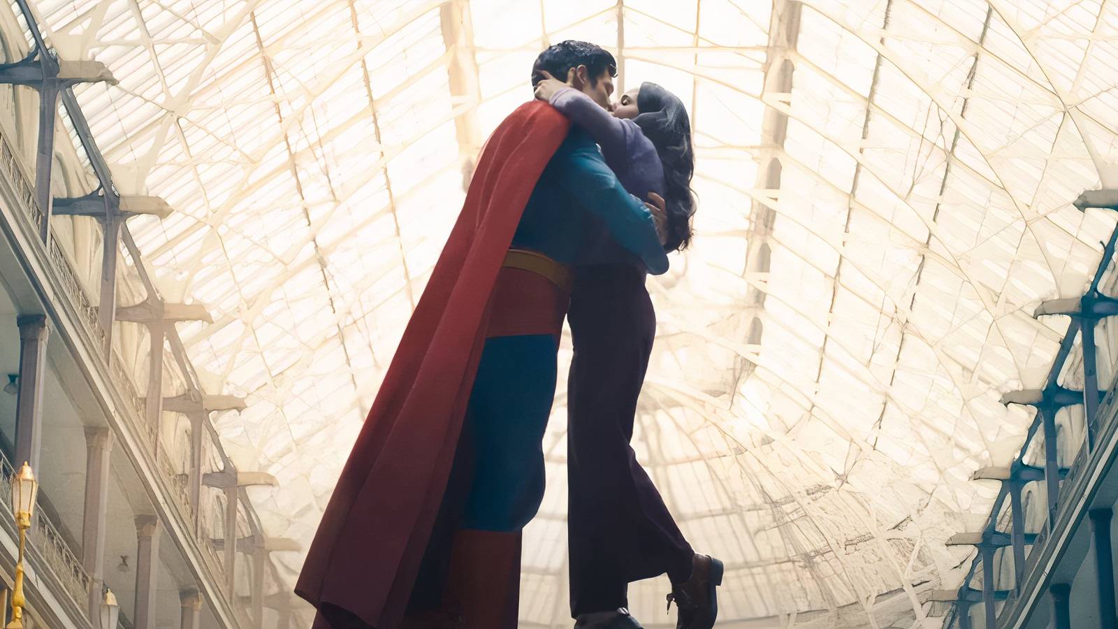 Superman kissing 