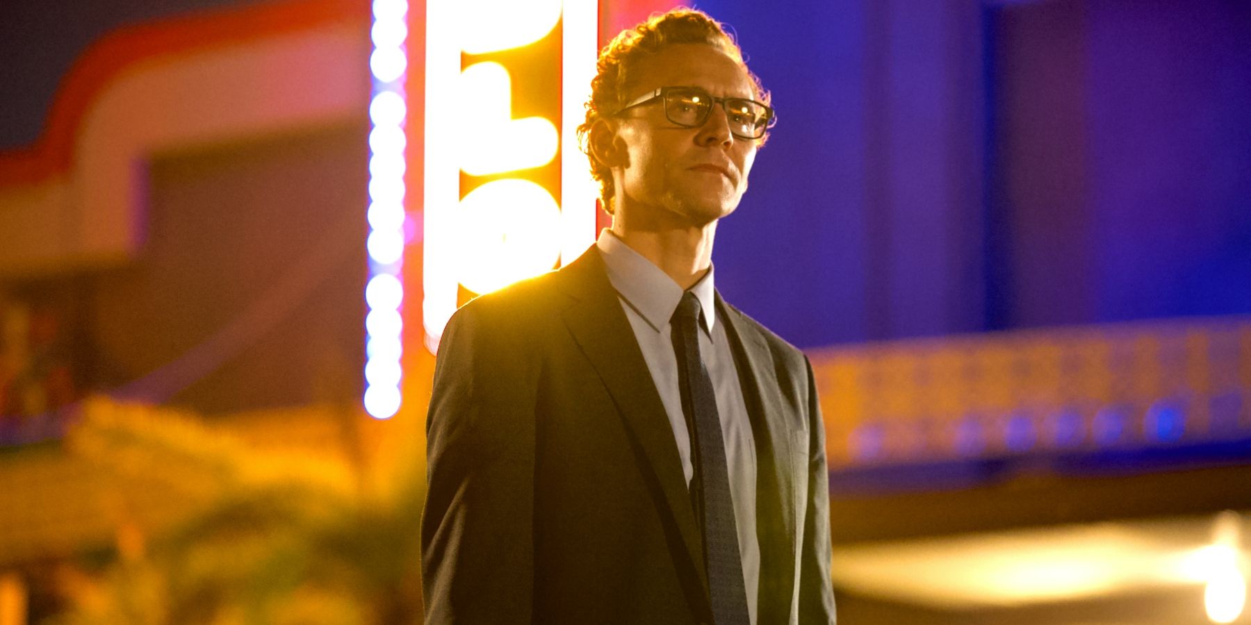 Chuck Krantz (Tom Hiddleston) in The Life of Chuck