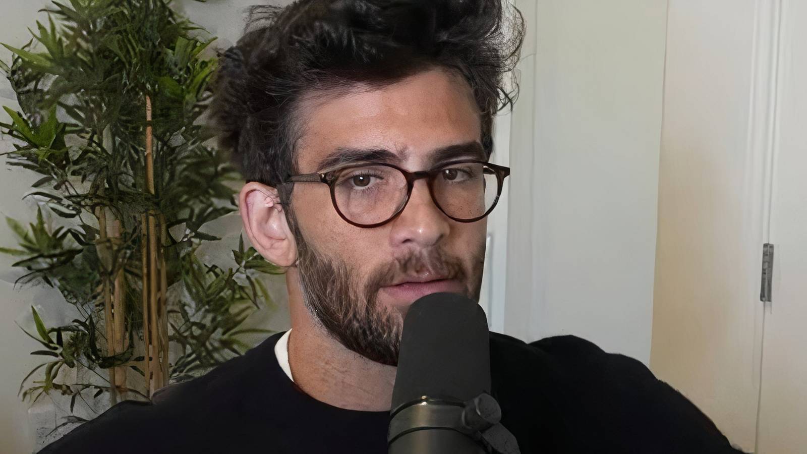 Twitch bans Hasan Piker