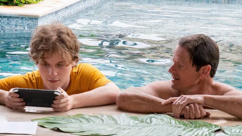 White lotus mark and quinn