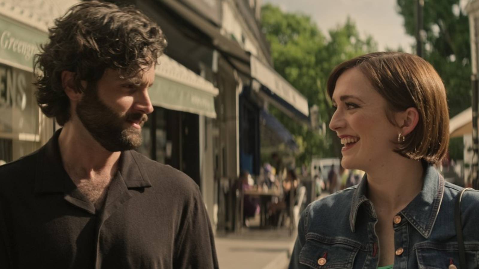 Joe Goldberg (Penn Badgley) and Kate Lockwood (Charlotte Ritchie) in You