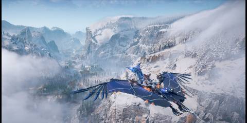 Aloy Flying a Sunwing in Horizon Forbidden West