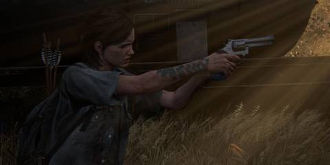 ellie with joel's revolver