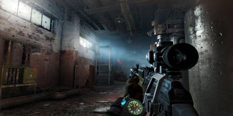 Holding a gun with a scope on it in Metro Last Light