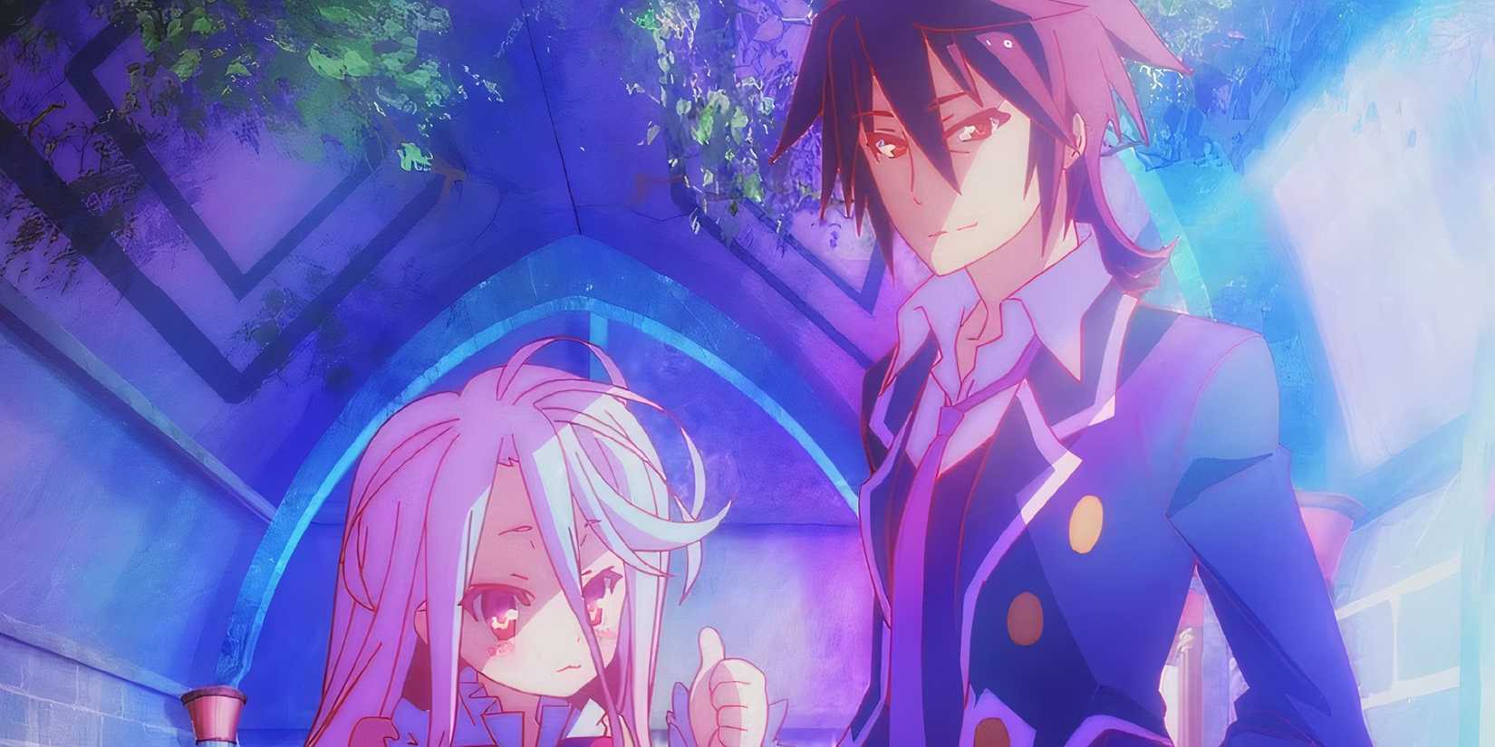 main characters of no game no life standing in an alleyway smiling.