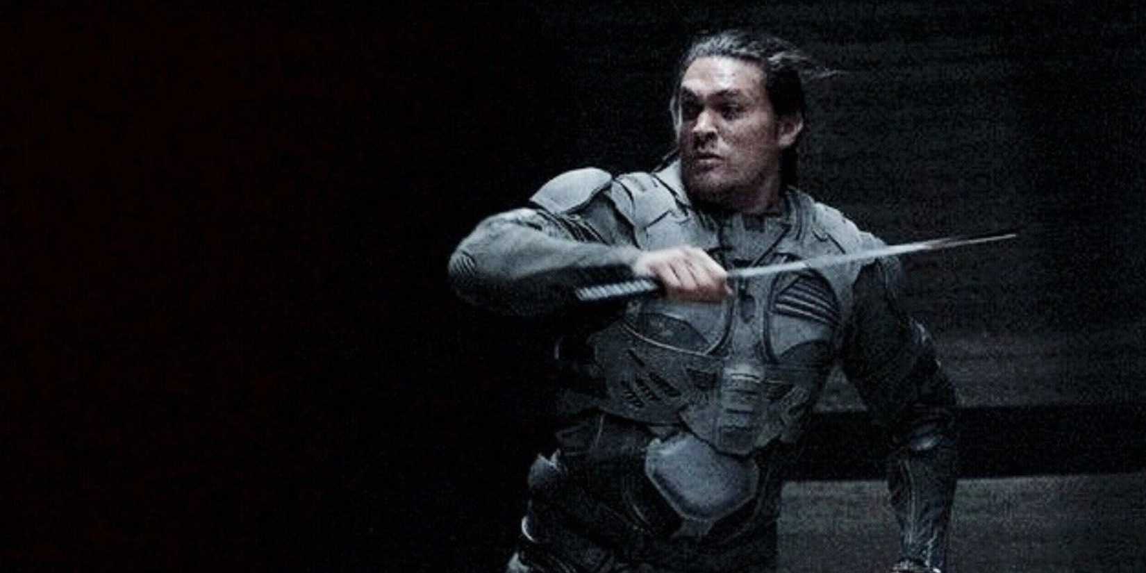 new-dune-featurette-titled-becoming-duncan-idaho-follows-jason-momoa-behind-the-fight-scenes