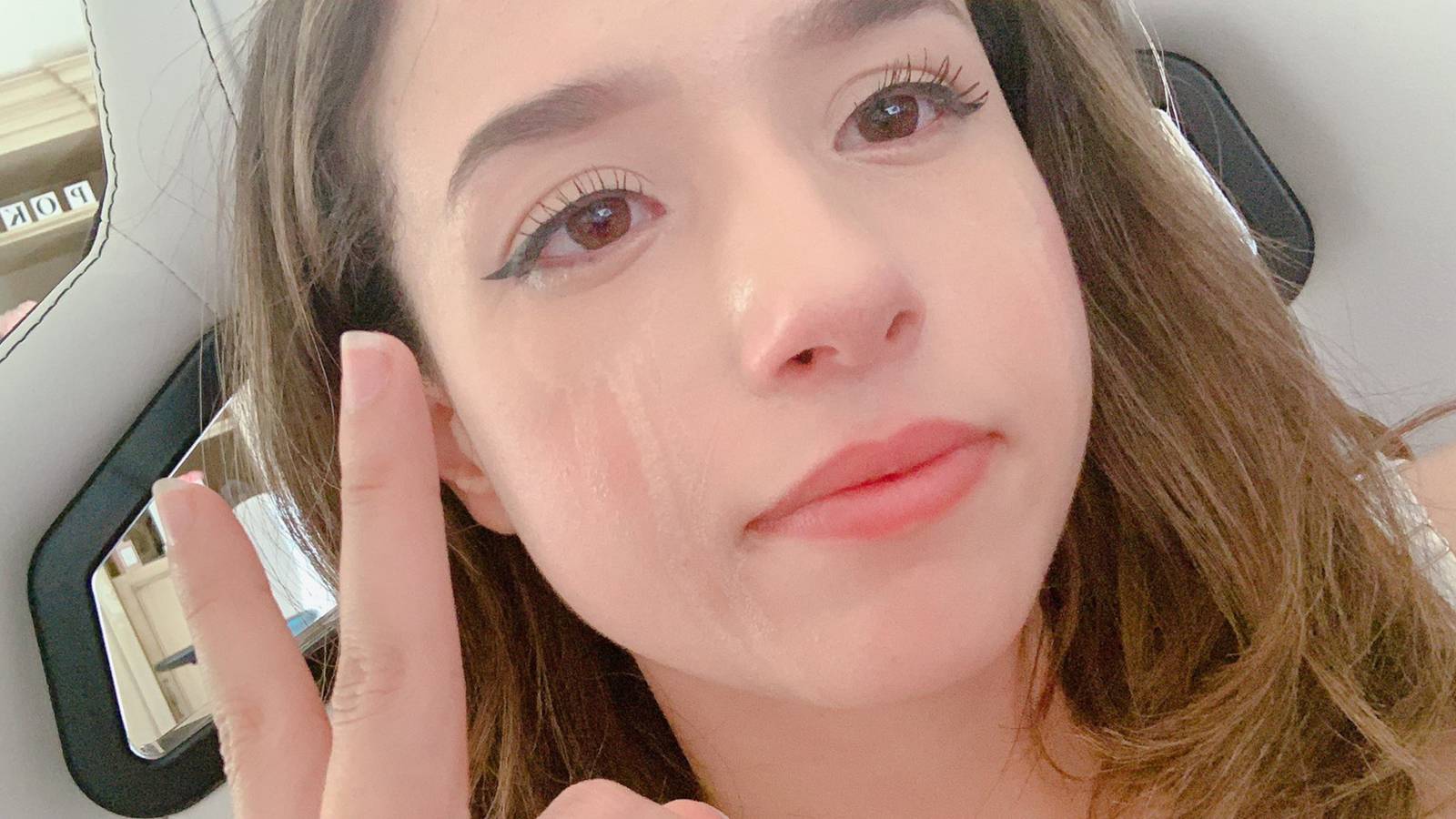 pokimane emergency room hospitalized