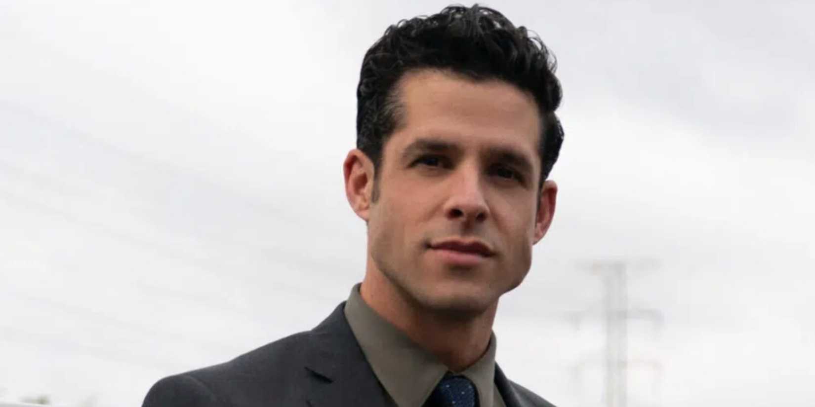 Miles Gaston Villanueva as Perry Lopez