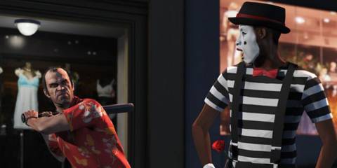 Trevor attacking a street mime - Grand Theft Auto 5